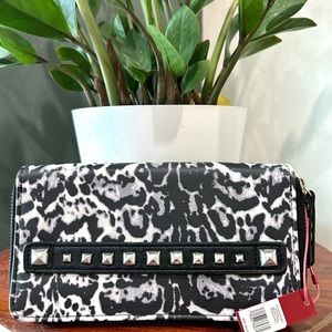 NWT Enzo Angiolini wallet.